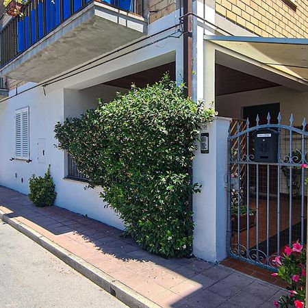 Vacanze A Colori Porto Recanati Exteriör bild