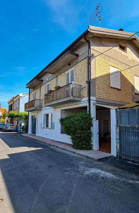 Vacanze A Colori Porto Recanati Exteriör bild